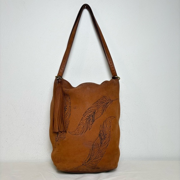 HOBO Inked Hide Collector’s Edition 2018 Feathers Convertible Backpack Bag Purse main image 12